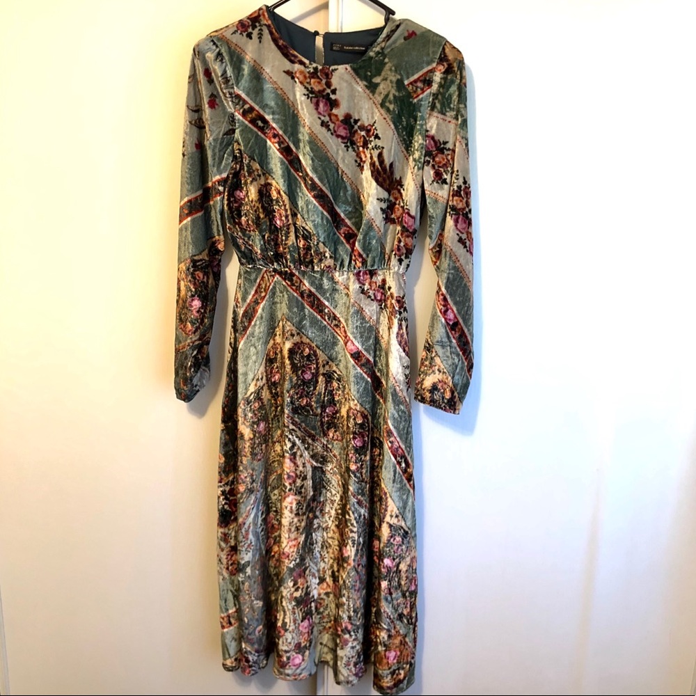 ZARA | velour midi dress - Picture 3 of 8